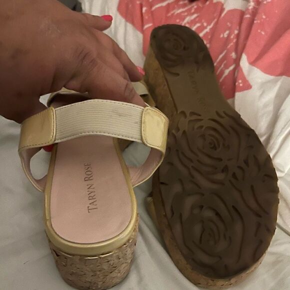 Taryn rose nieve sz 10 beige sling back tan cork wedge sandals /heels - Picture 7 of 8